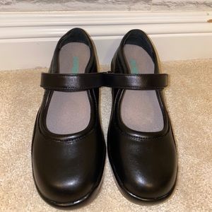 APEX women work shoes